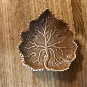 OLFAIRE Leaf-Shaped Ceramic Dish Made in Portugal